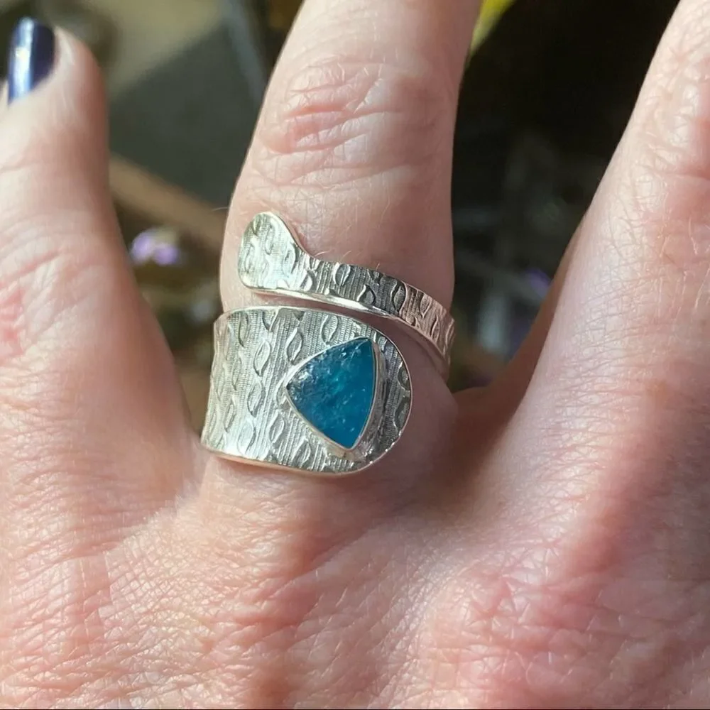 Neon Blue Apatite Solid Sterling Silver Ring Size 7.5 Adjustable